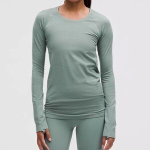 lululemon | Swiftly Tech Long-Sleeve Shirt 2.0 Waist in Crater Blue, Sz 2 W3HHIS
